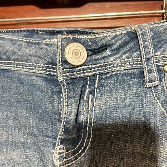 Series 31 Short and Sexy Light Blue Jean Shorts - Picture 4 of 8